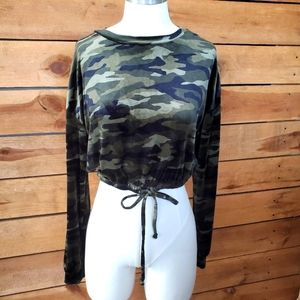 🎀 Cropped army fatigue lightweight sweatshirt